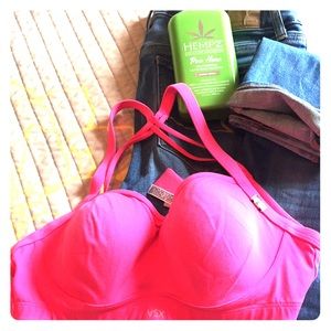 Victoria Secret 36C bra